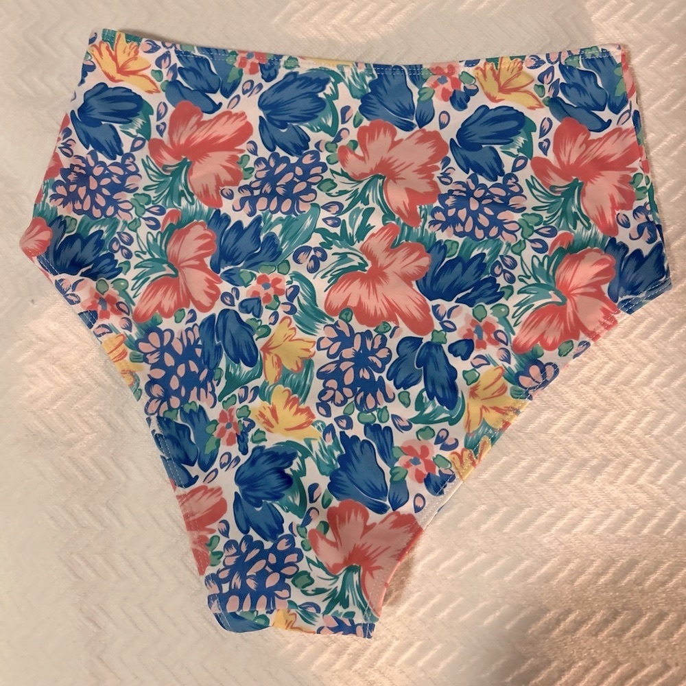 Faithfull The Brand / Revolve Chaumont Bikini Bottoms in Jemima Floral Size M - Picture 3 of 7